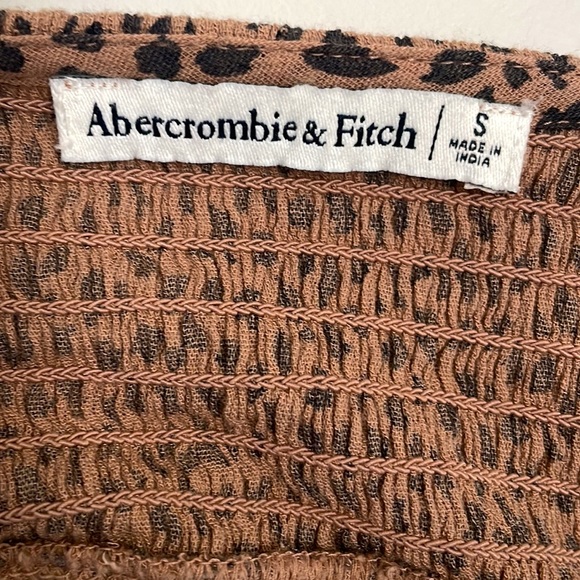 ABERCROMBIE & FITCH - Smocked Waist Top - Picture 4 of 4